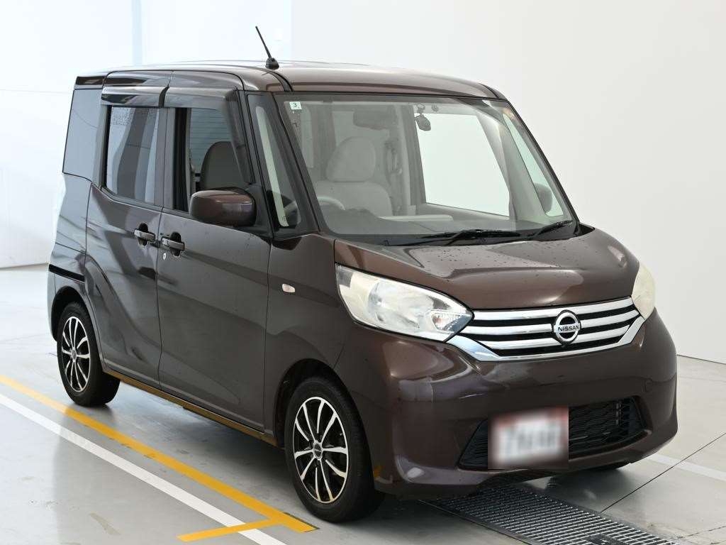 NISSAN DAYZ ROOX