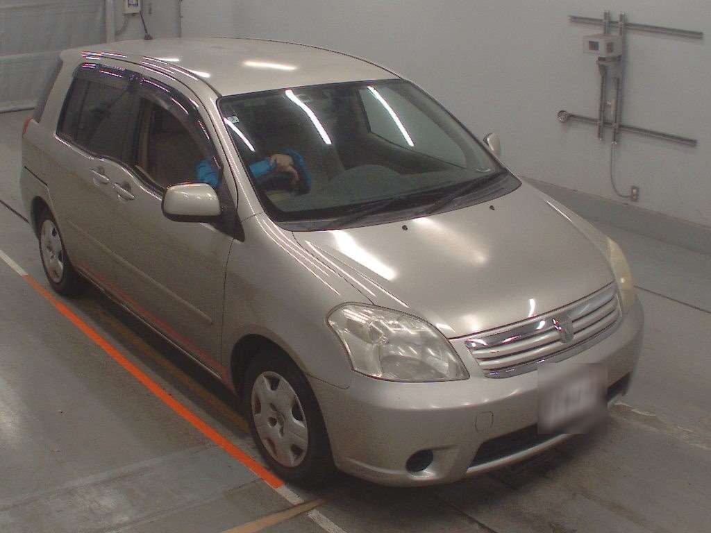 TOYOTA RAUM