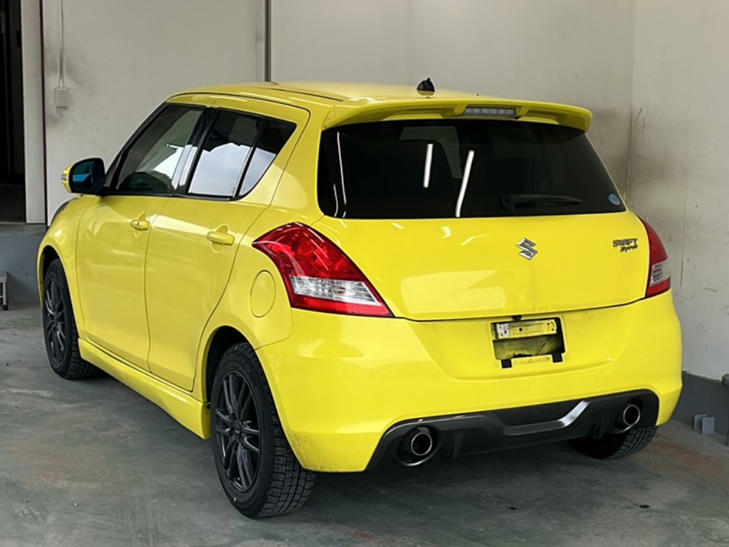 SUZUKI SWIFT