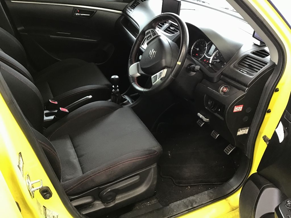 SUZUKI SWIFT