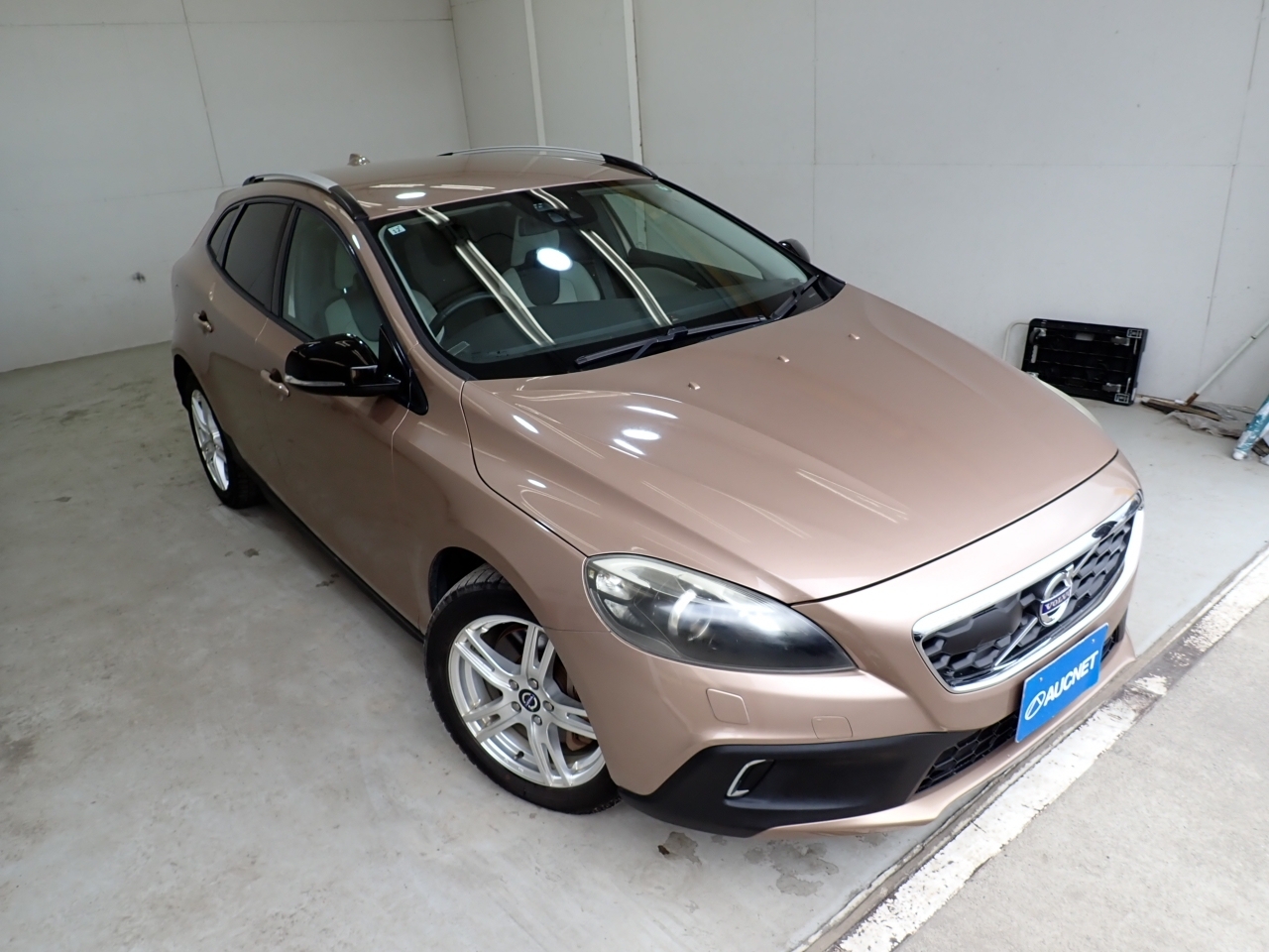 VOLVO V40