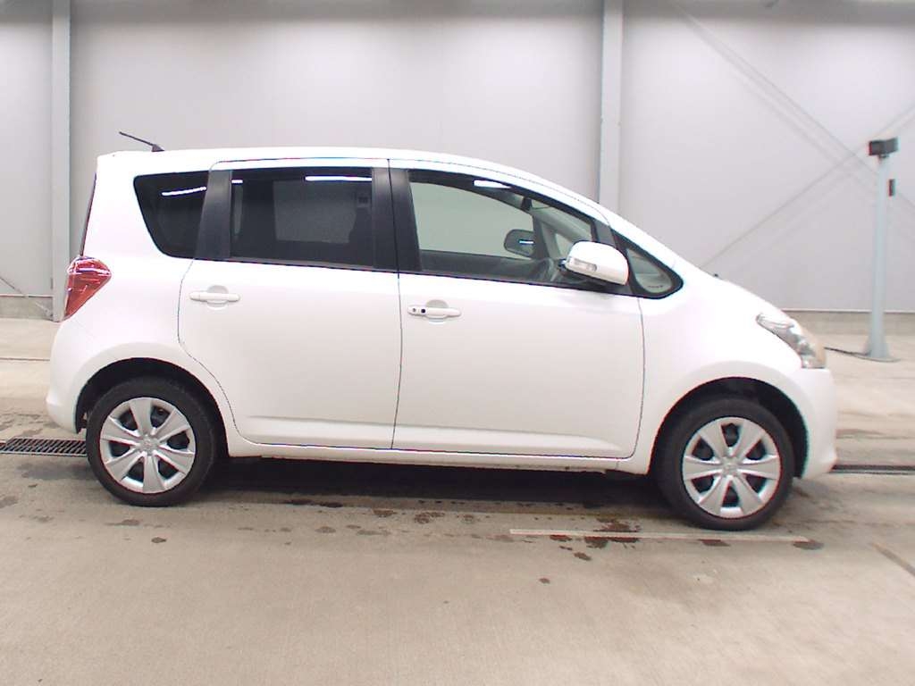 TOYOTA RACTIS