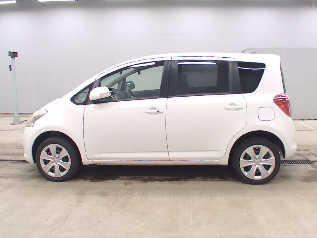 TOYOTA RACTIS