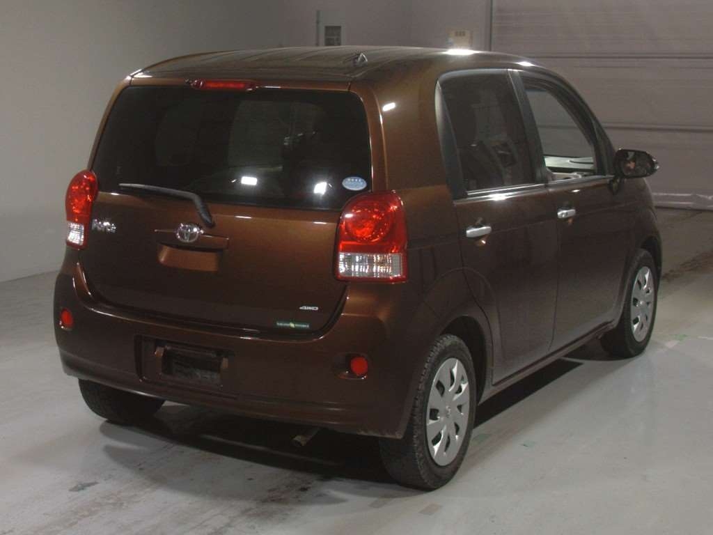 TOYOTA PORTE