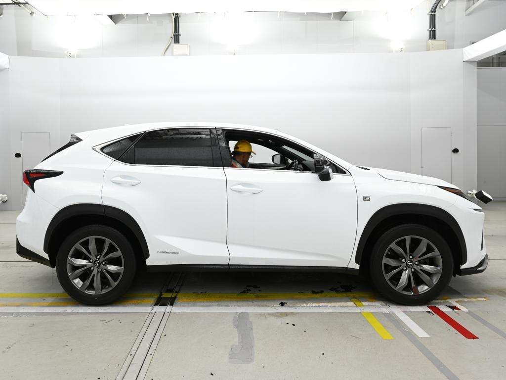 LEXUS NX300H