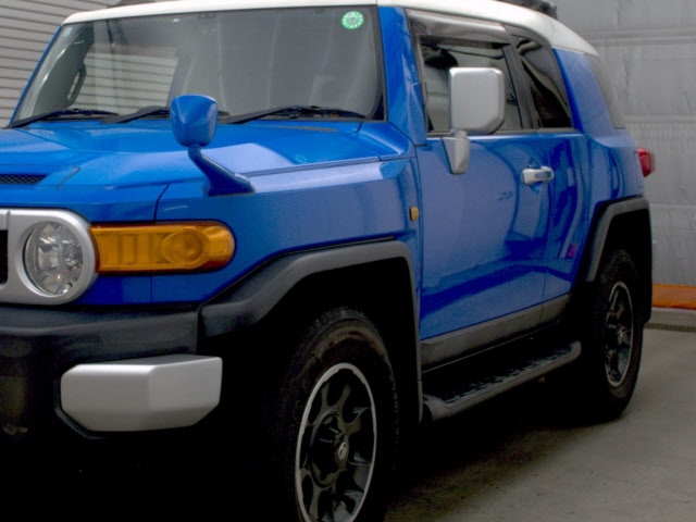 TOYOTA FJ CRUISER
