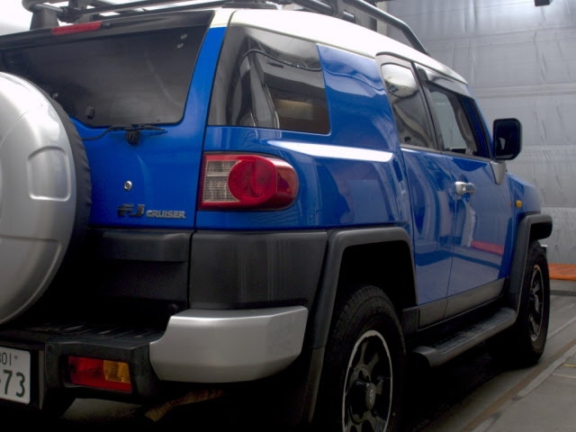 TOYOTA FJ CRUISER