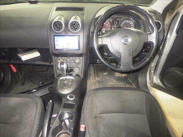 NISSAN DUALIS