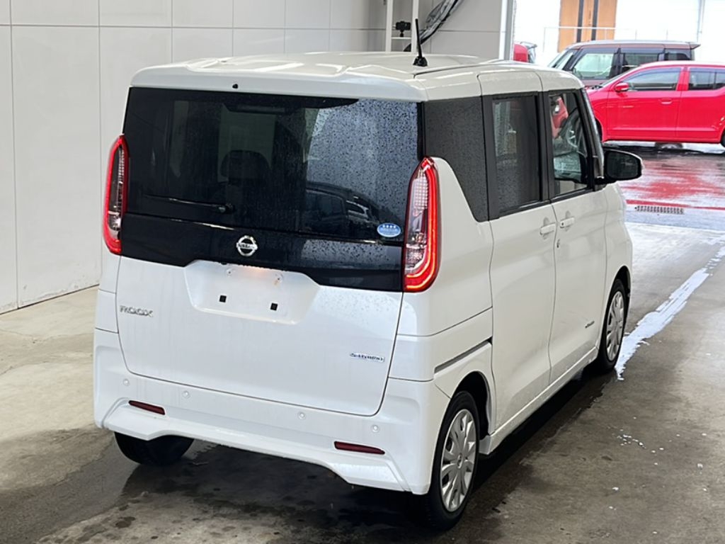 NISSAN ROOX