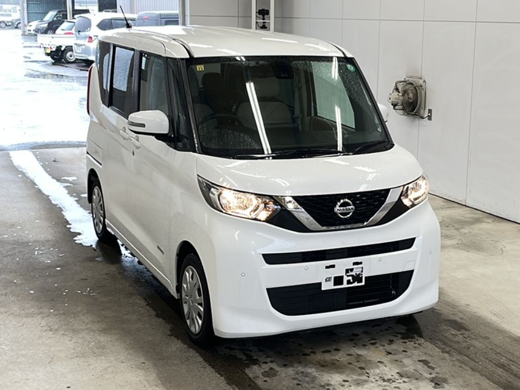 NISSAN ROOX