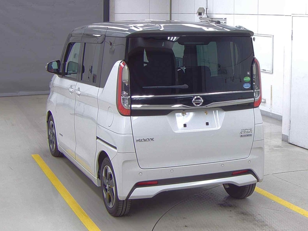 NISSAN ROOX