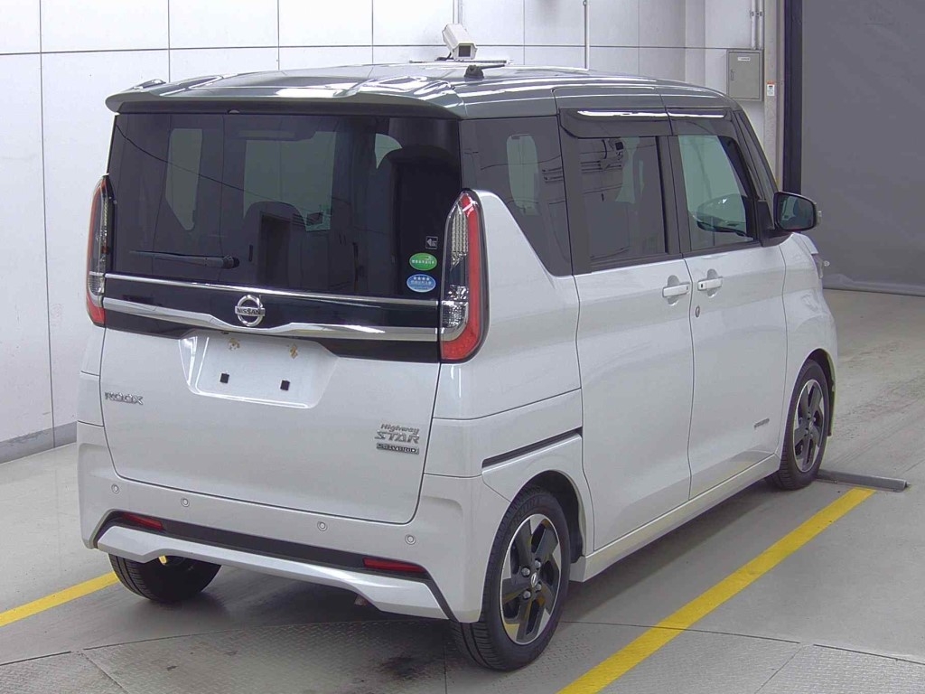 NISSAN ROOX