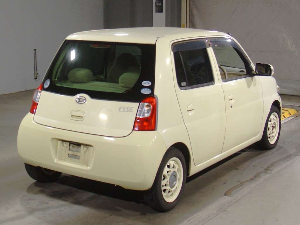 DAIHATSU ESSE