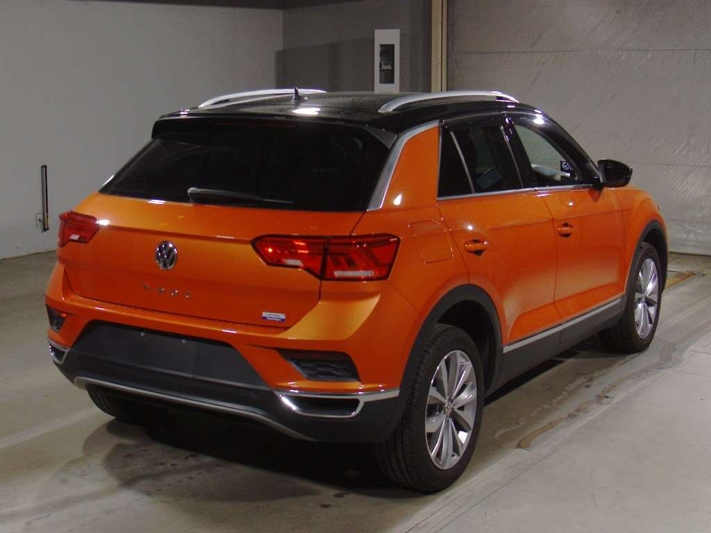 VOLKSWAGEN T-ROC