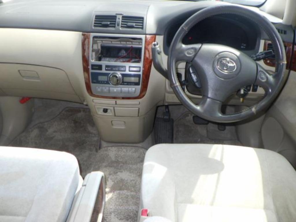 TOYOTA IPSUM