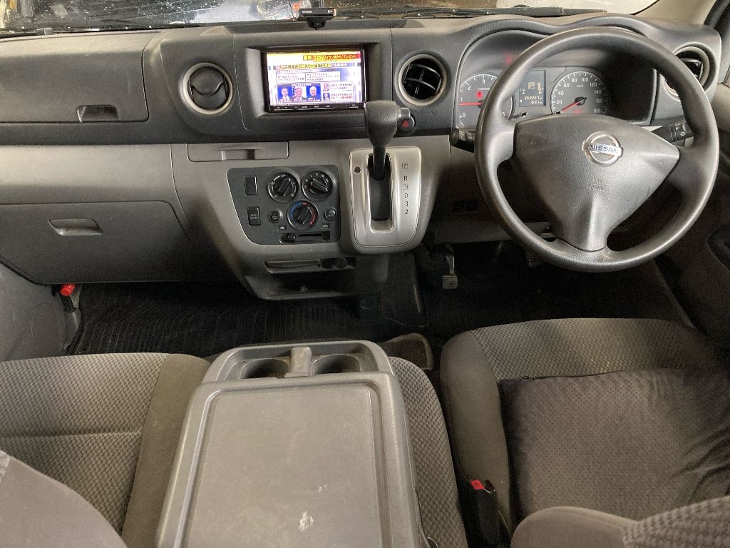NISSAN NV350 CARAVAN