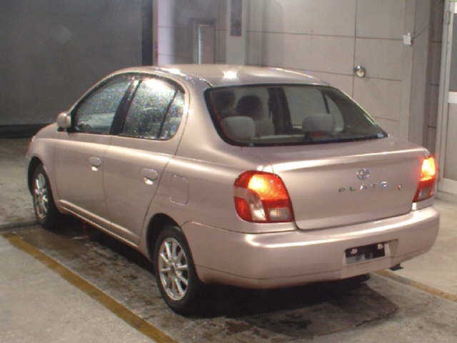 TOYOTA PLATZ