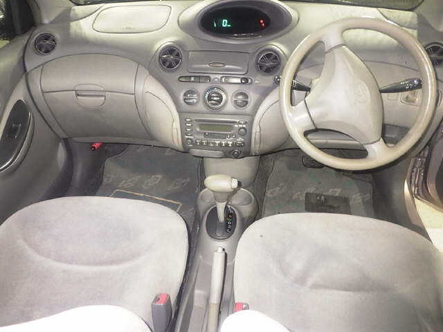 TOYOTA PLATZ