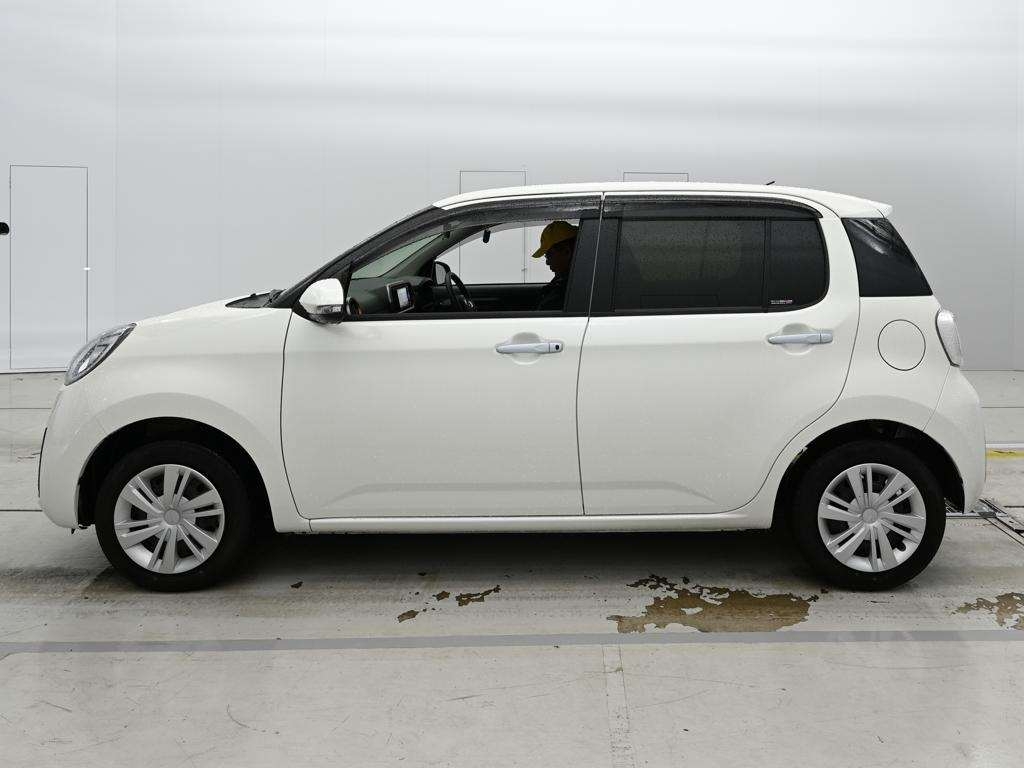 DAIHATSU BOON