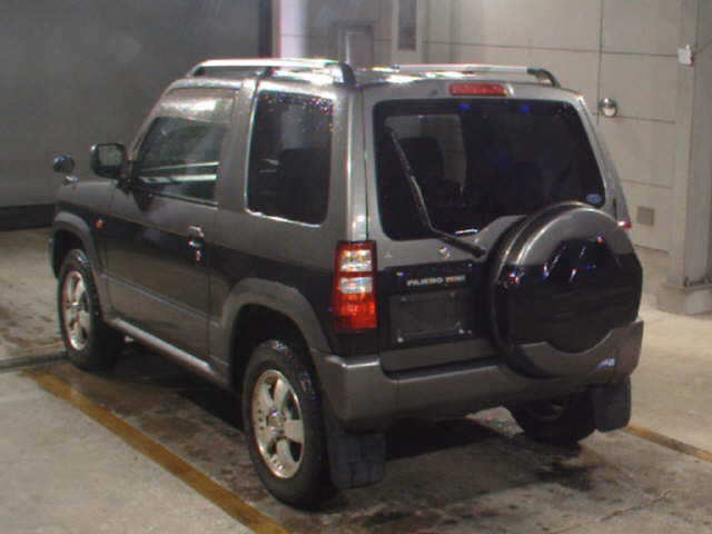 MITSUBISHI PAJERO MINI