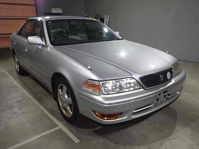 TOYOTA MARK II