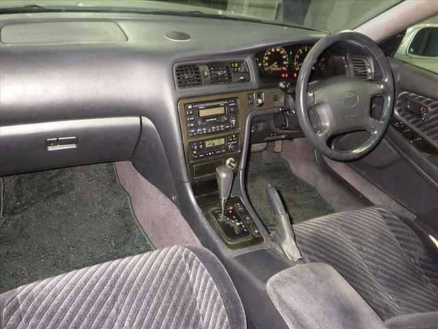 TOYOTA MARK II