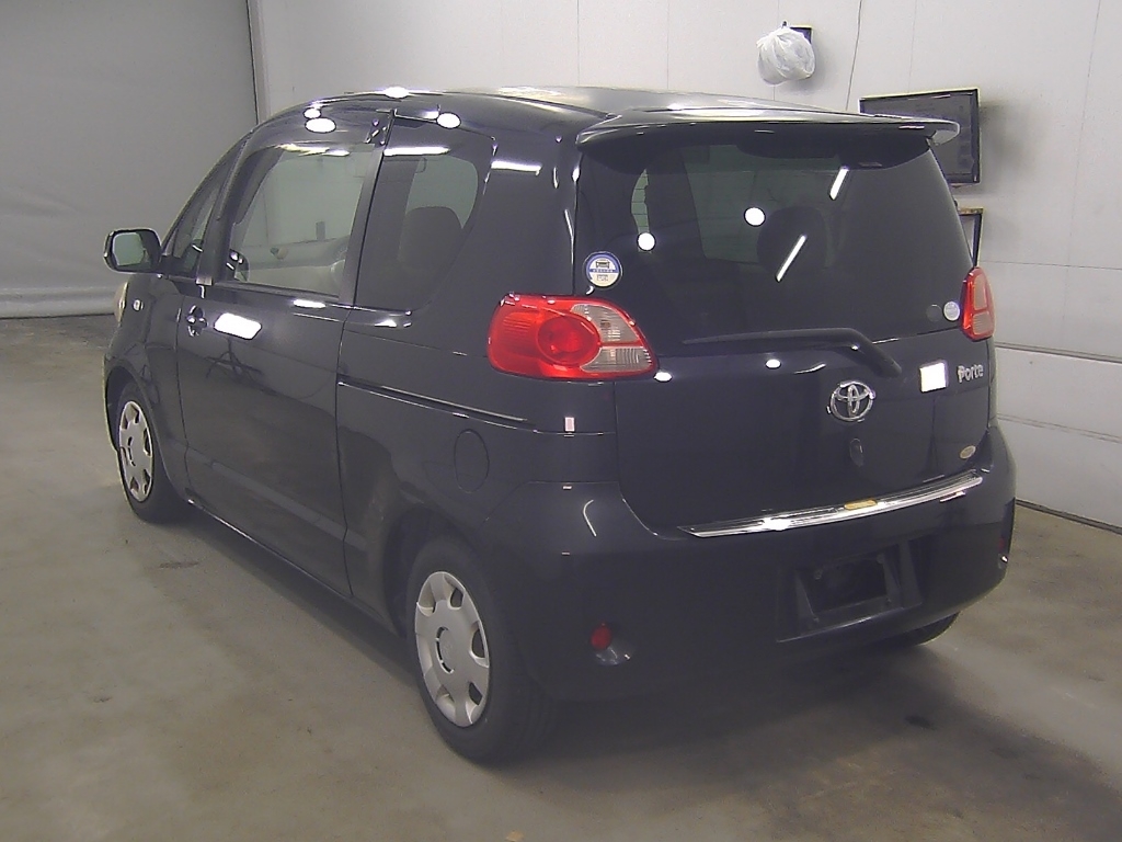 TOYOTA PORTE