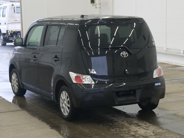 TOYOTA BB