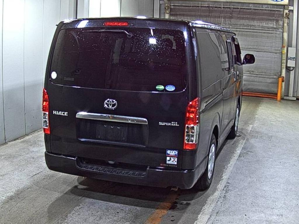 TOYOTA REGIUS ACE