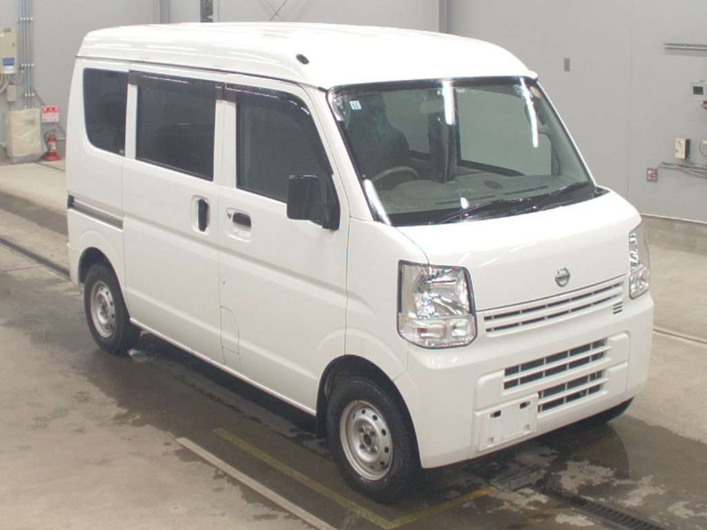 NISSAN NV100 CLIPPER