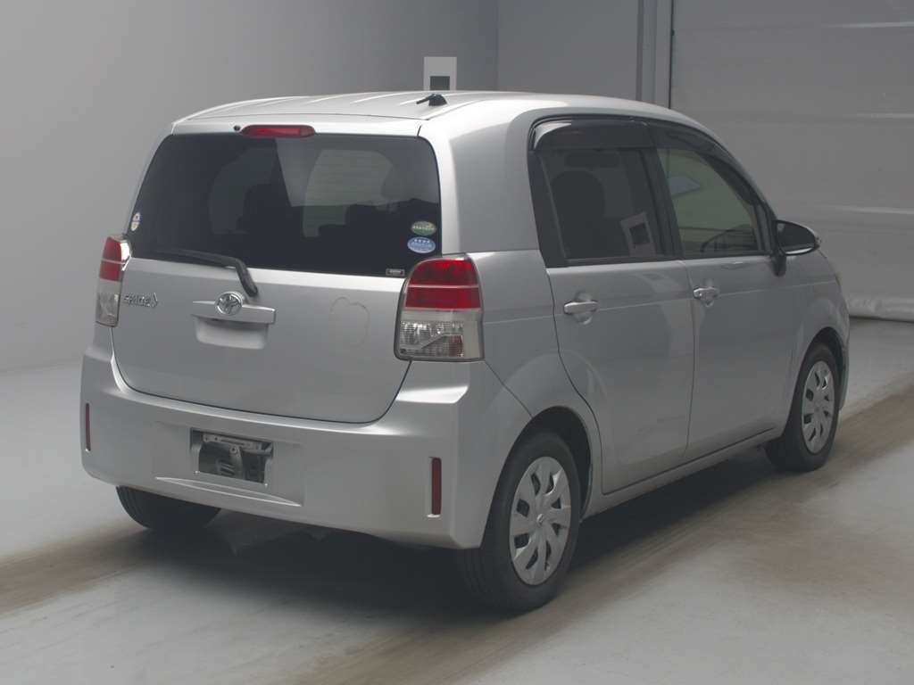 TOYOTA SPADE