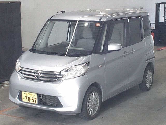 NISSAN DAYZ ROOX