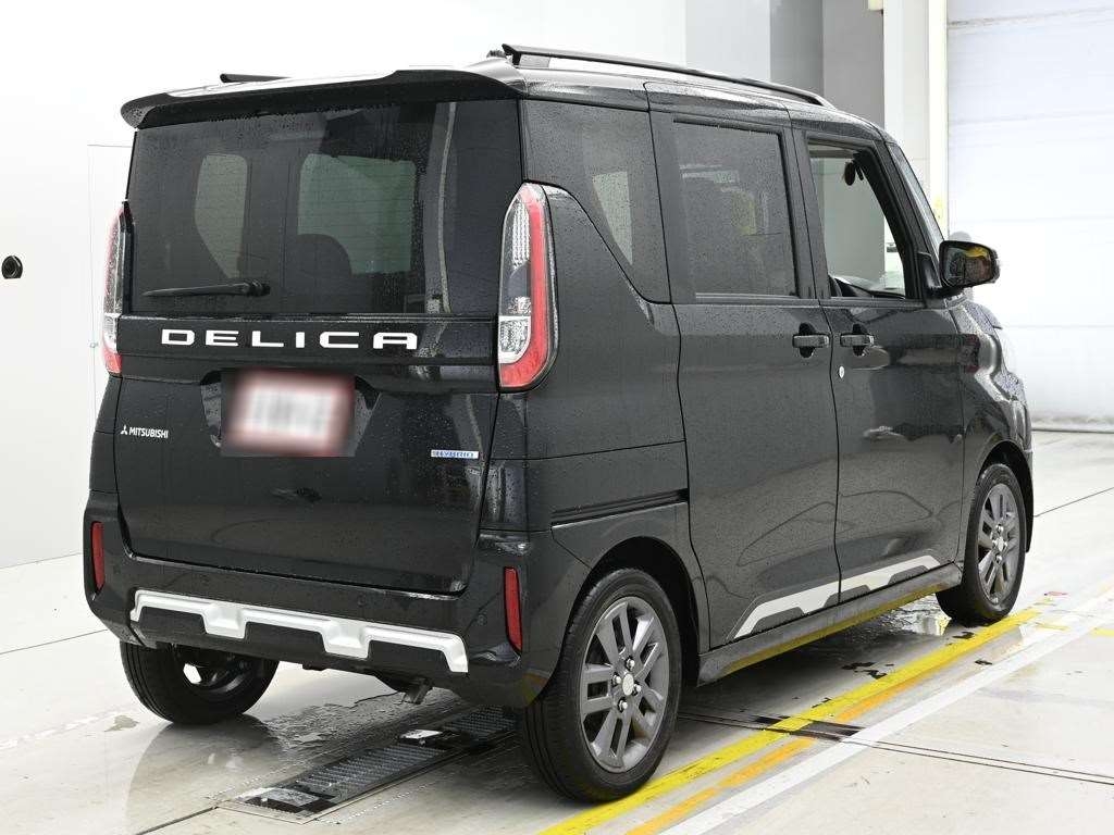 MITSUBISHI DELICA MINI