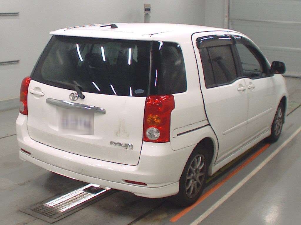 TOYOTA RAUM