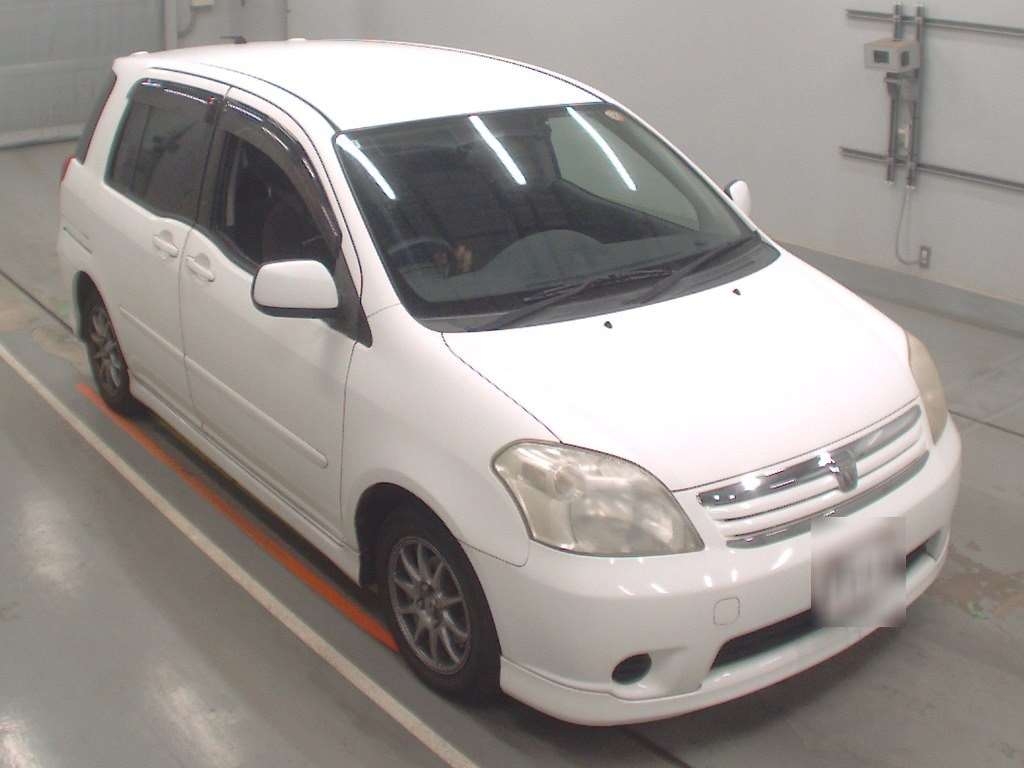 TOYOTA RAUM