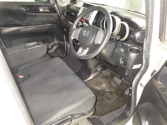 HONDA N-BOX+