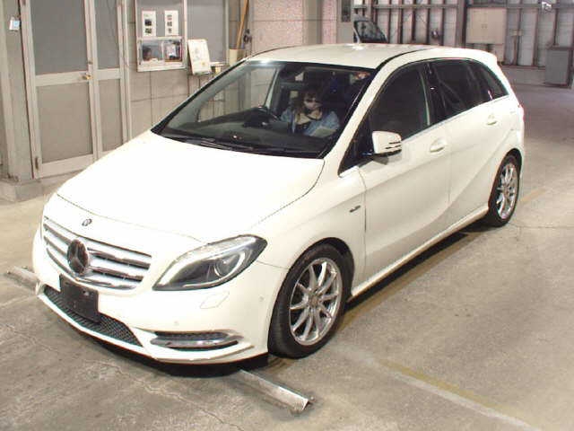 MERCEDES-BENZ B-CLASS