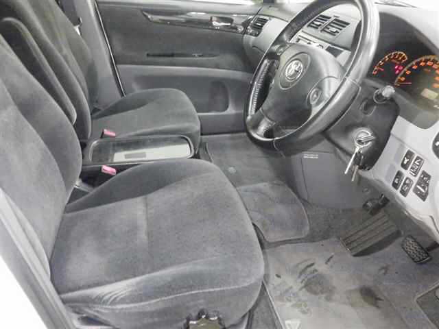 TOYOTA IPSUM