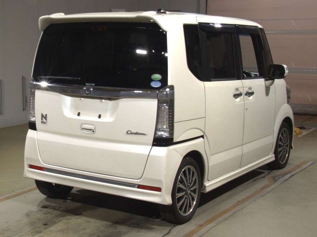 HONDA N-BOX+