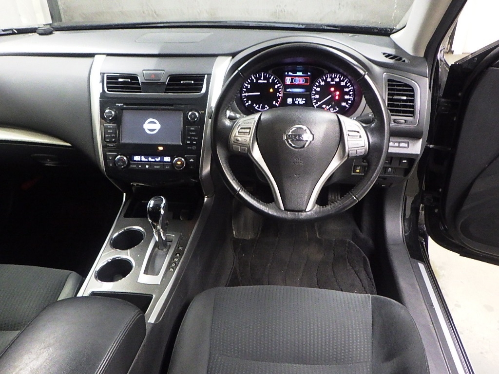 NISSAN TEANA