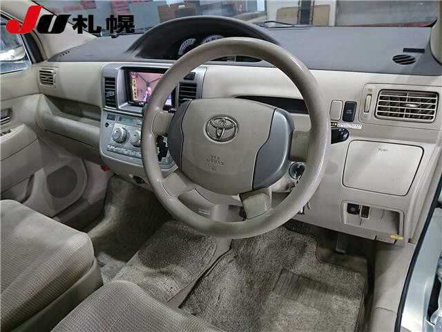 TOYOTA RAUM