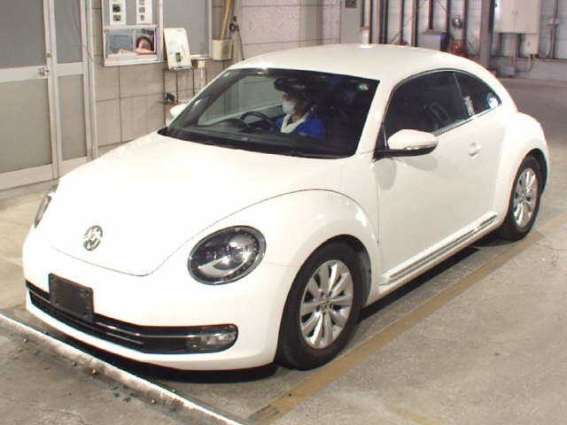 VOLKSWAGEN BEETLE