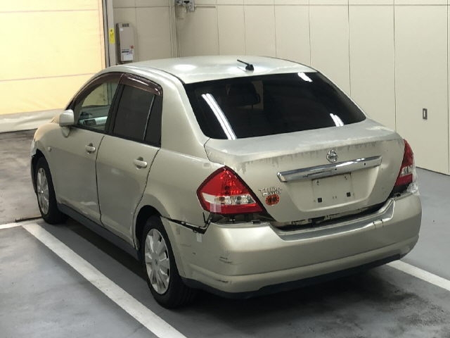 NISSAN TIIDA LATIO
