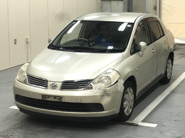 NISSAN TIIDA LATIO