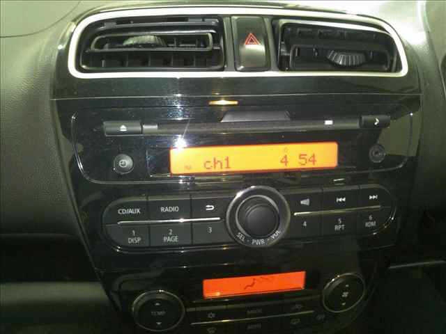 MITSUBISHI MIRAGE