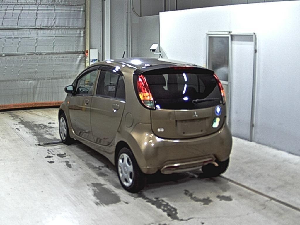 MITSUBISHI I