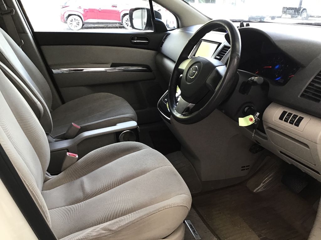 MAZDA MPV