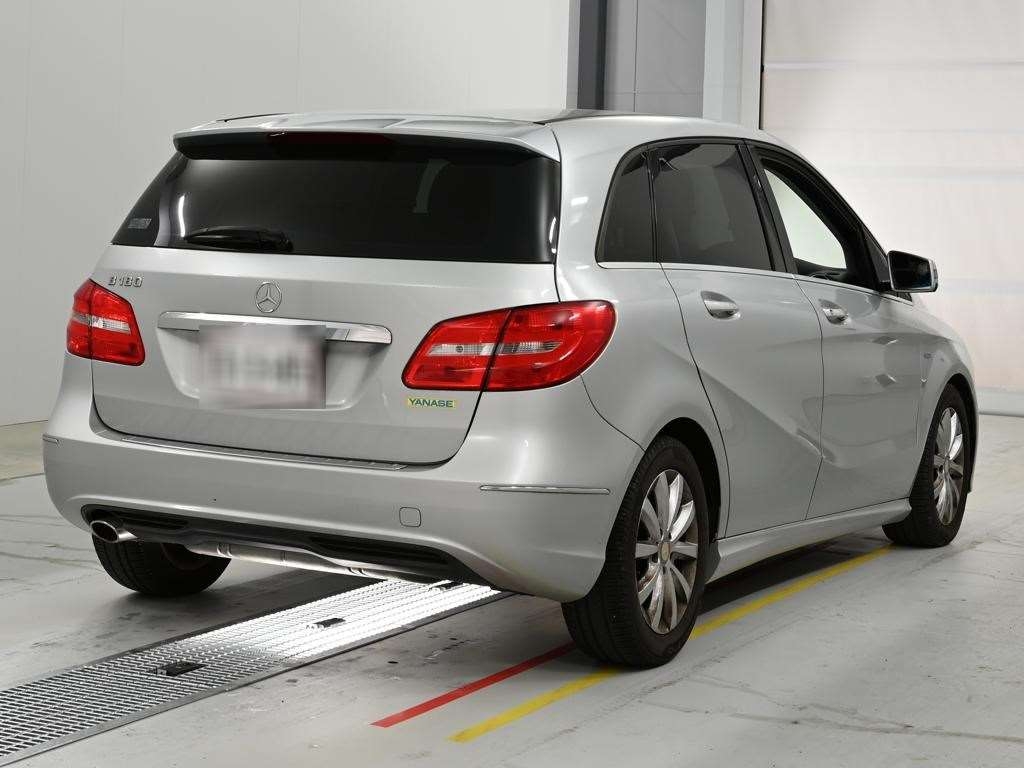 MERCEDES-BENZ B-CLASS