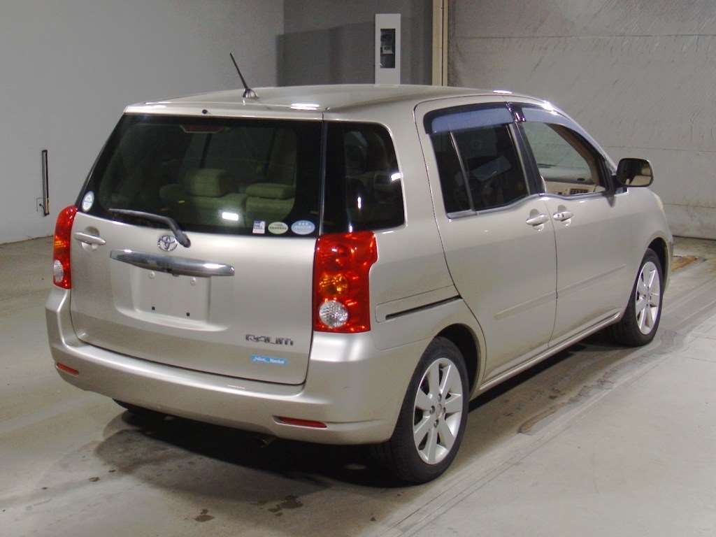 TOYOTA RAUM