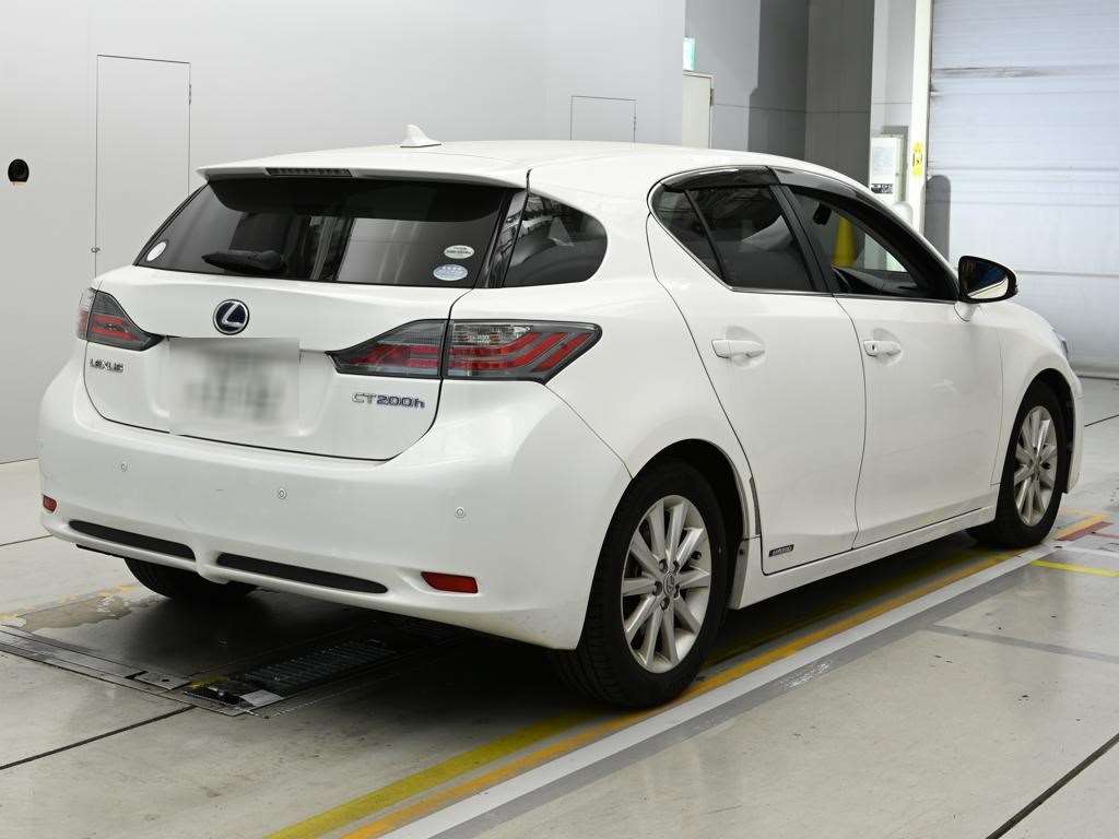 LEXUS CT200H